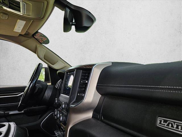 Used 2020 RAM 1500 Laramie w/ Off Road Group AWD/4WD image 22