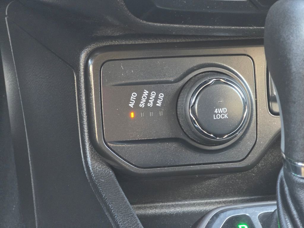 Used 2022 Jeep Renegade Sport w/ Sport Appearance Group image 15