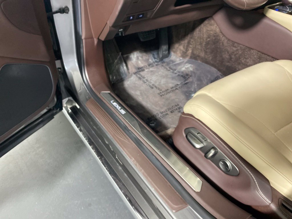 Certified 2020 Lexus LS 500 AWD image 26