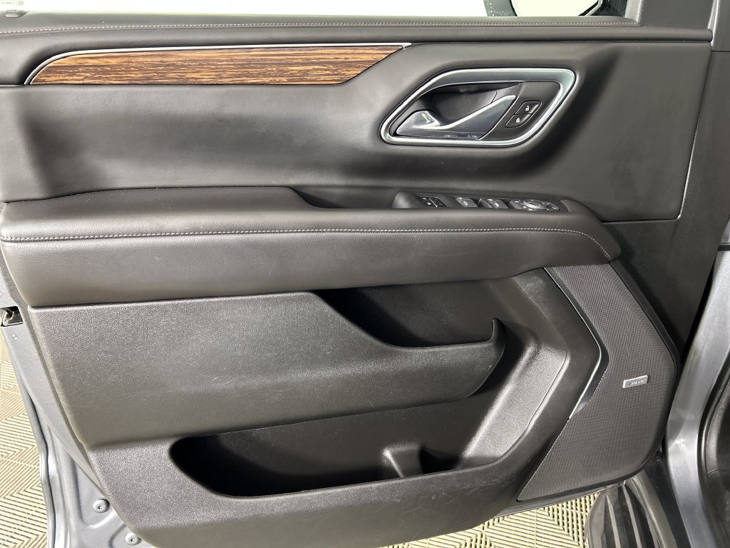 Used 2021 Chevrolet Tahoe High Country AWD/4WD image 11