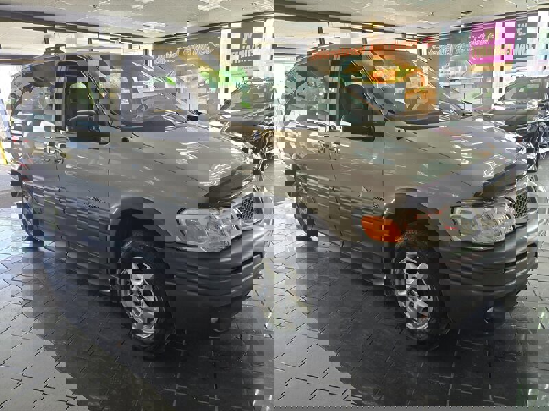 Used 2004 Pontiac Montana Extended w/ Convenience Package #1 image 4