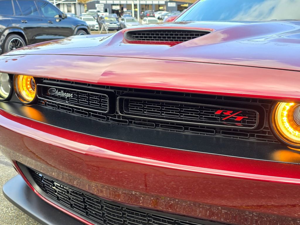 Used 2022 Dodge Challenger R/T Scat Pack w/ Driver Convenience Group RWD image 17