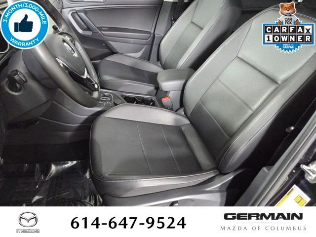 Used 2020 Volkswagen Tiguan SE w/ Panoramic Sunroof Package image 19