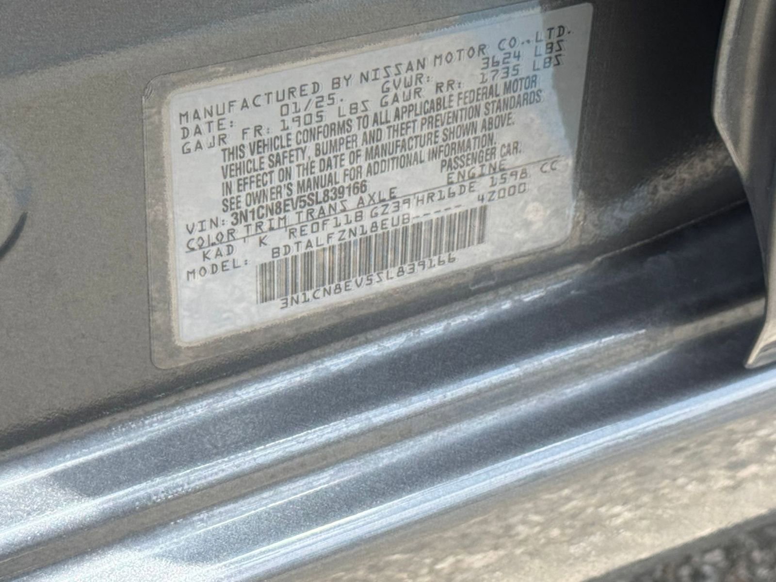 Used 2025 Nissan Versa SV FWD image 28