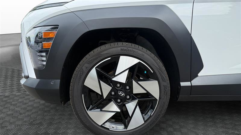 Used 2024 Hyundai Kona Limited AWD/4WD image 9