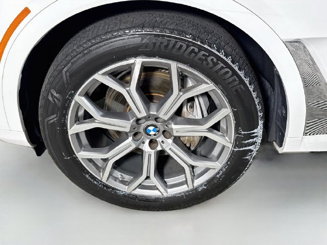 Used 2021 BMW X7 xDrive40i w/ Premium Package AWD/4WD image 37