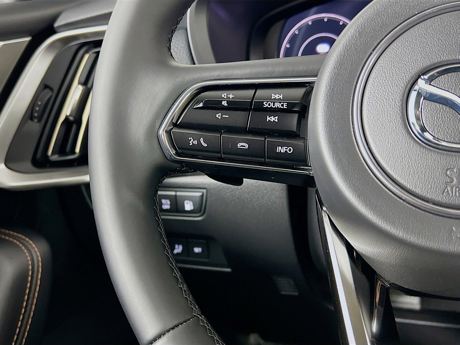 New 2026 MAZDA CX-90 Plug-In Hybrid w/Premium Sport AWD/4WD image 14