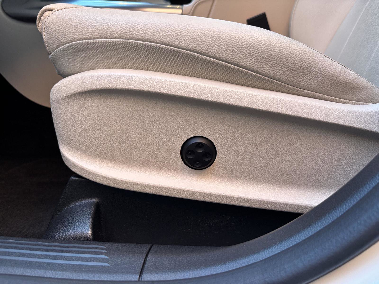 Used 2021 Mercedes-Benz GLA 250 4MATIC image 15