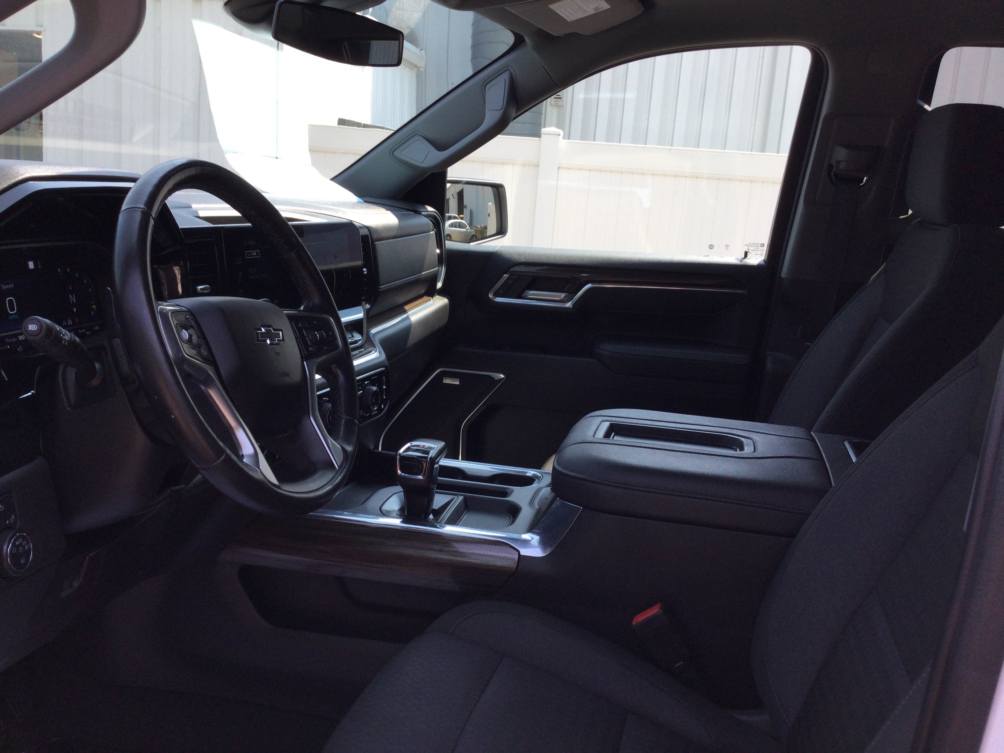 Used 2022 Chevrolet Silverado 1500 RST w/ Convenience Package II AWD/4WD image 7