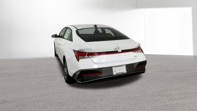 New 2026 Hyundai Elantra Hybrid FWD image 7