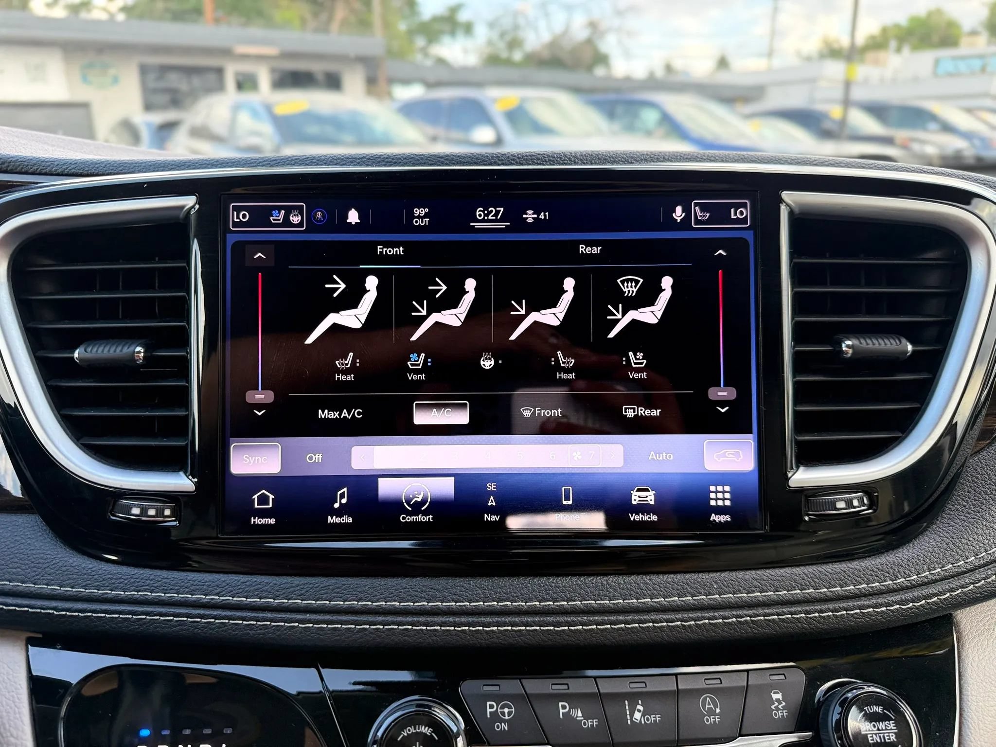 Used 2021 Chrysler Pacifica Limited w/ Premium & Safety Sphere Group AWD/4WD image 37