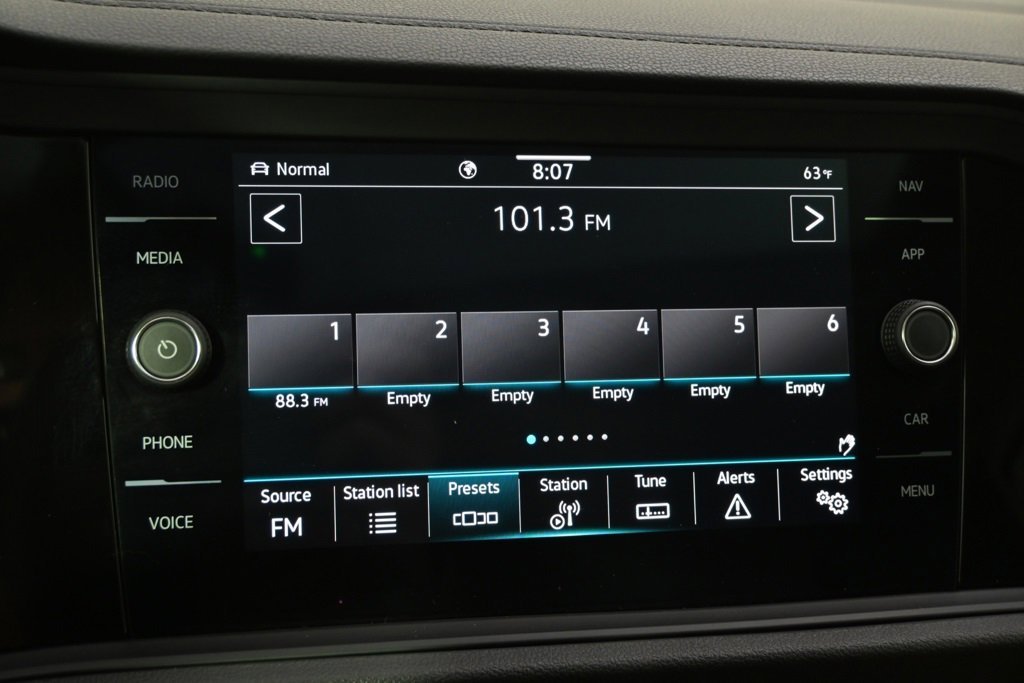 Used 2024 Volkswagen Jetta SEL image 26