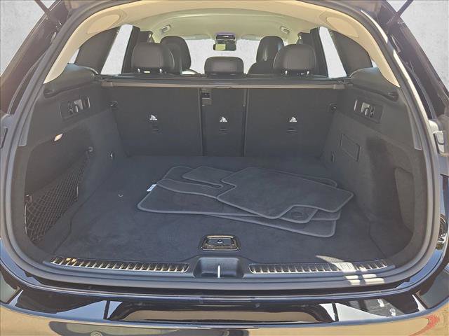 Used 2024 Mercedes-Benz GLC 300 image 6