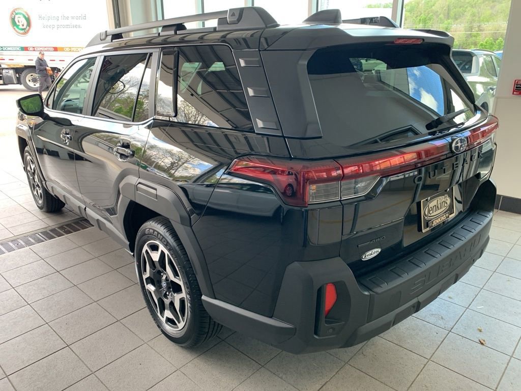 New 2026 Subaru Outback Touring image 14