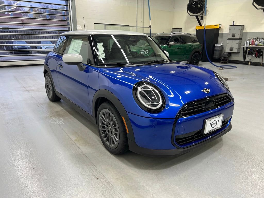 Certified 2025 MINI Cooper 2-Door Hardtop image 9