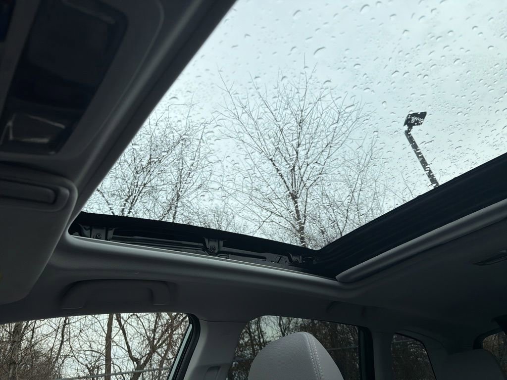 Used 2018 Subaru Forester 2.5i Premium w/ All-Weather Package image 18