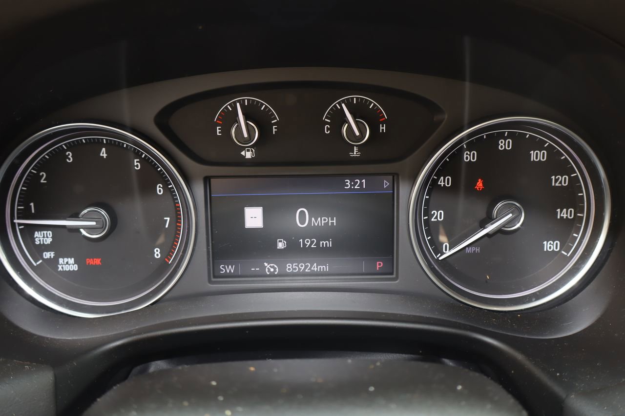 Used 2021 Buick Enclave Premium w/ Sun and Sites Package image 11