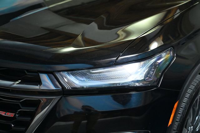 Used 2023 Chevrolet Traverse RS image 16