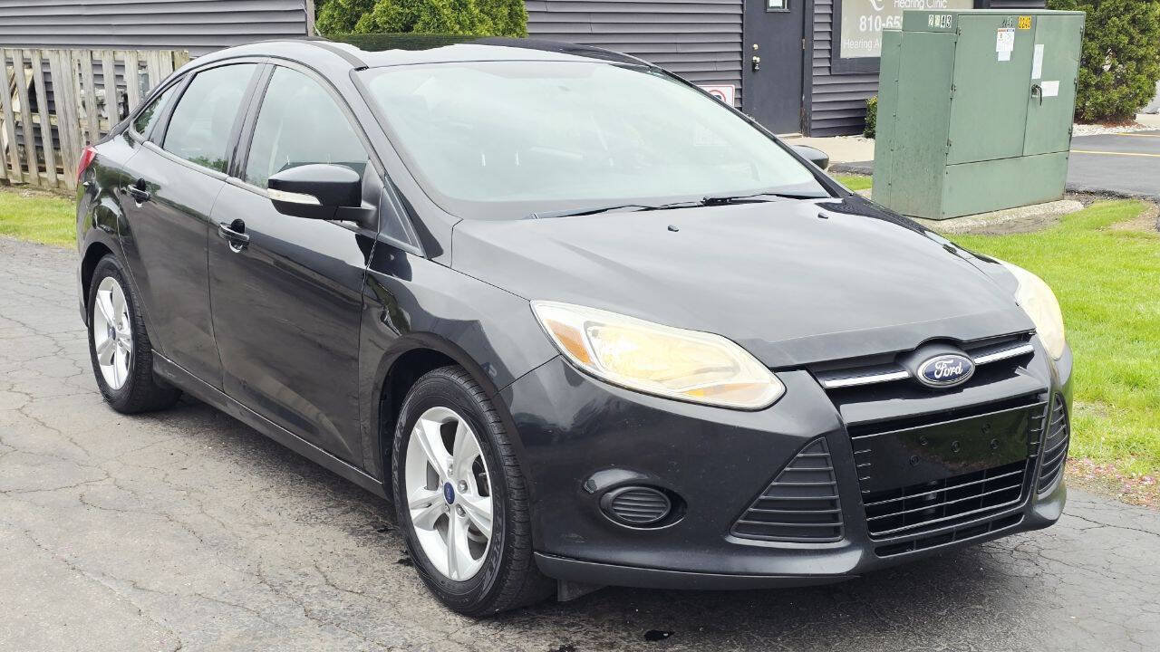 Used 2014 Ford Focus SE w/ SE Winter Package FWD image 8
