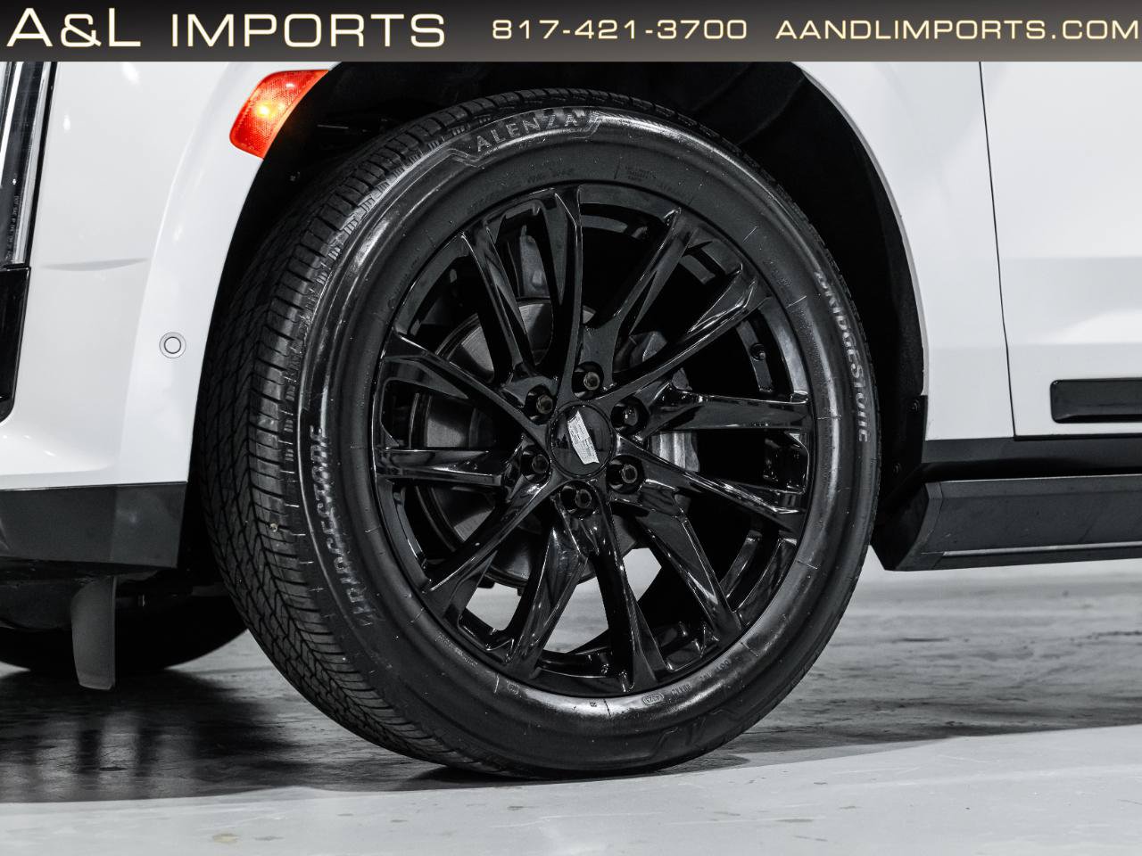 Used 2024 Cadillac Escalade Sport Platinum w/ LPO, ONYX Package AWD/4WD image 29