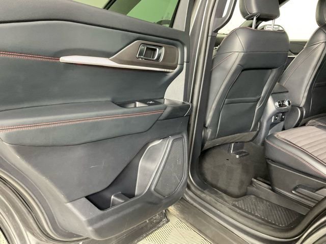 Used 2025 Ford Explorer ST-Line w/ Premium Package AWD/4WD image 12