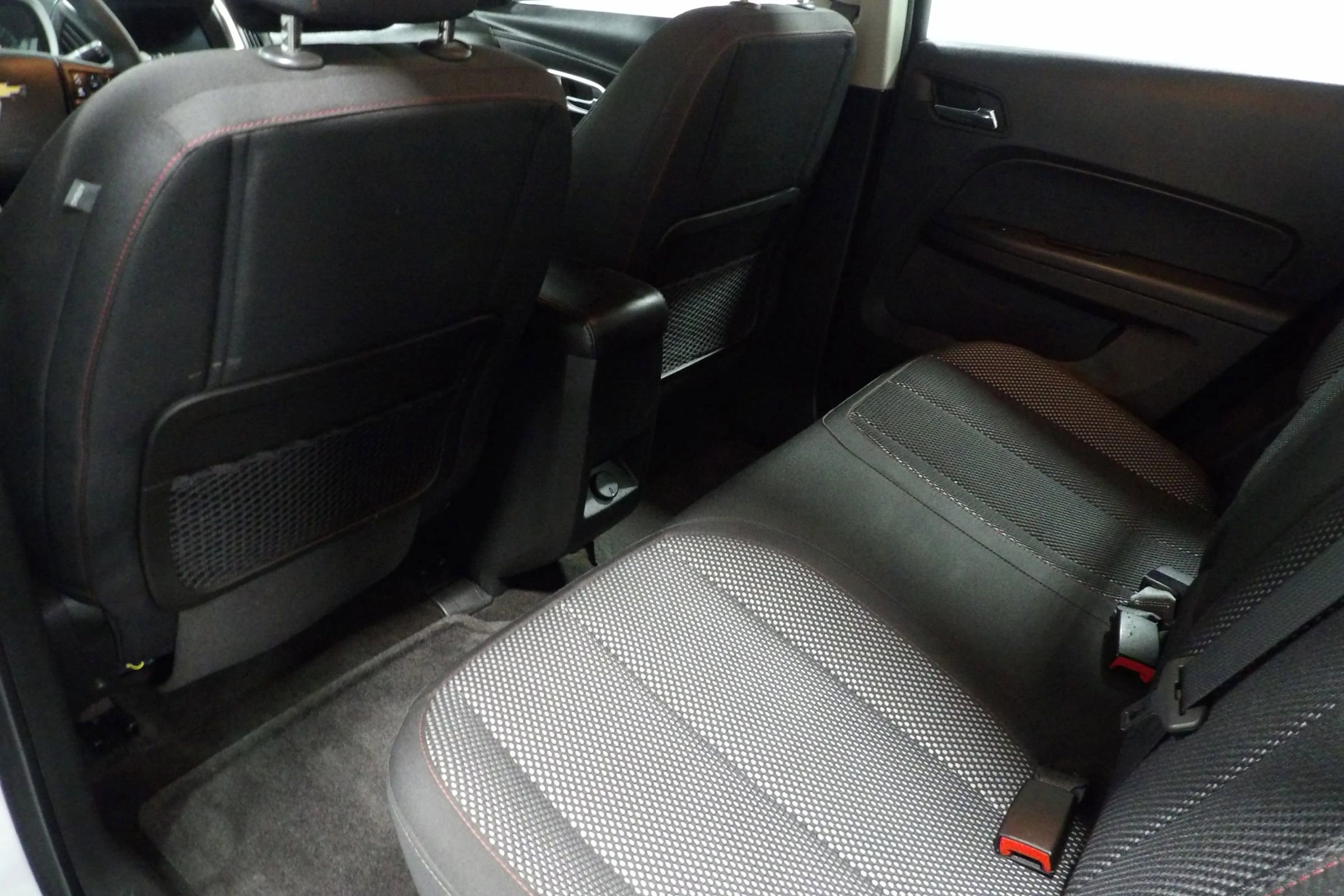 Used 2016 Chevrolet Equinox LS image 10
