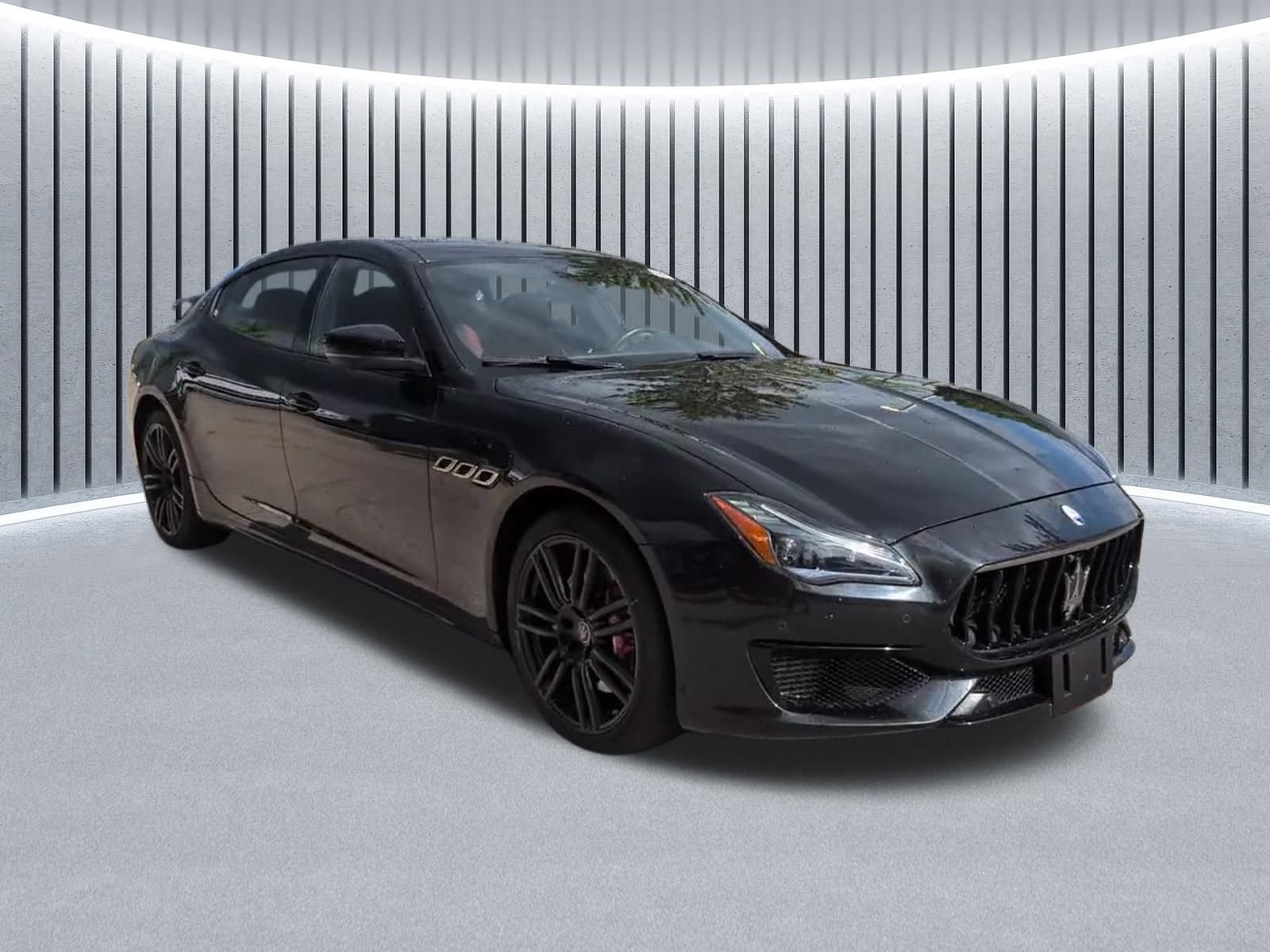 Used 2023 Maserati Quattroporte Modena Q4 AWD/4WD image 2