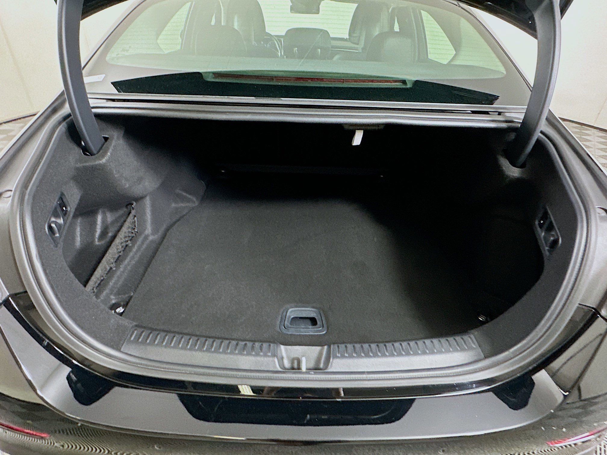 Used 2025 Mercedes-Benz E 350 Sedan image 29