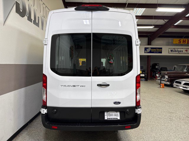 Used 2023 Ford Transit 250 148 High Roof Extended image 38