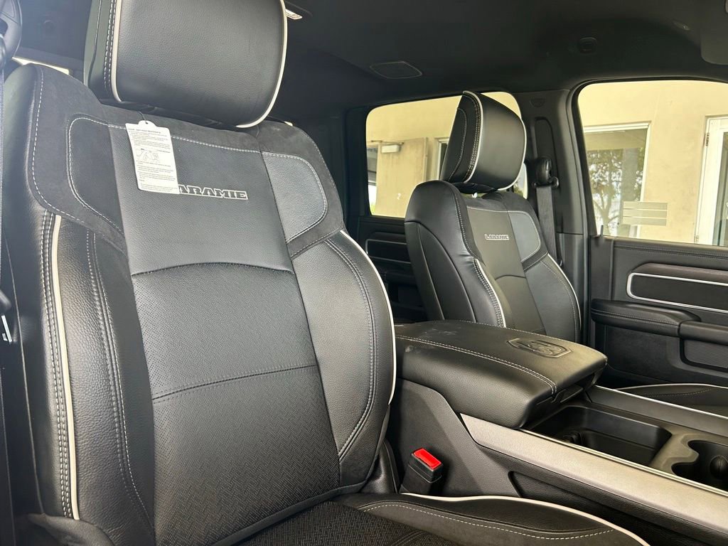 Used 2025 RAM 3500 Laramie w/ Sport Appearance Package AWD/4WD image 27