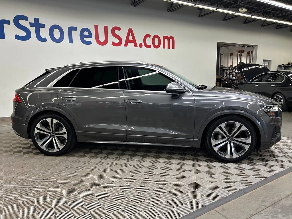 Used 2022 Audi Q8 Prestige AWD/4WD image 11