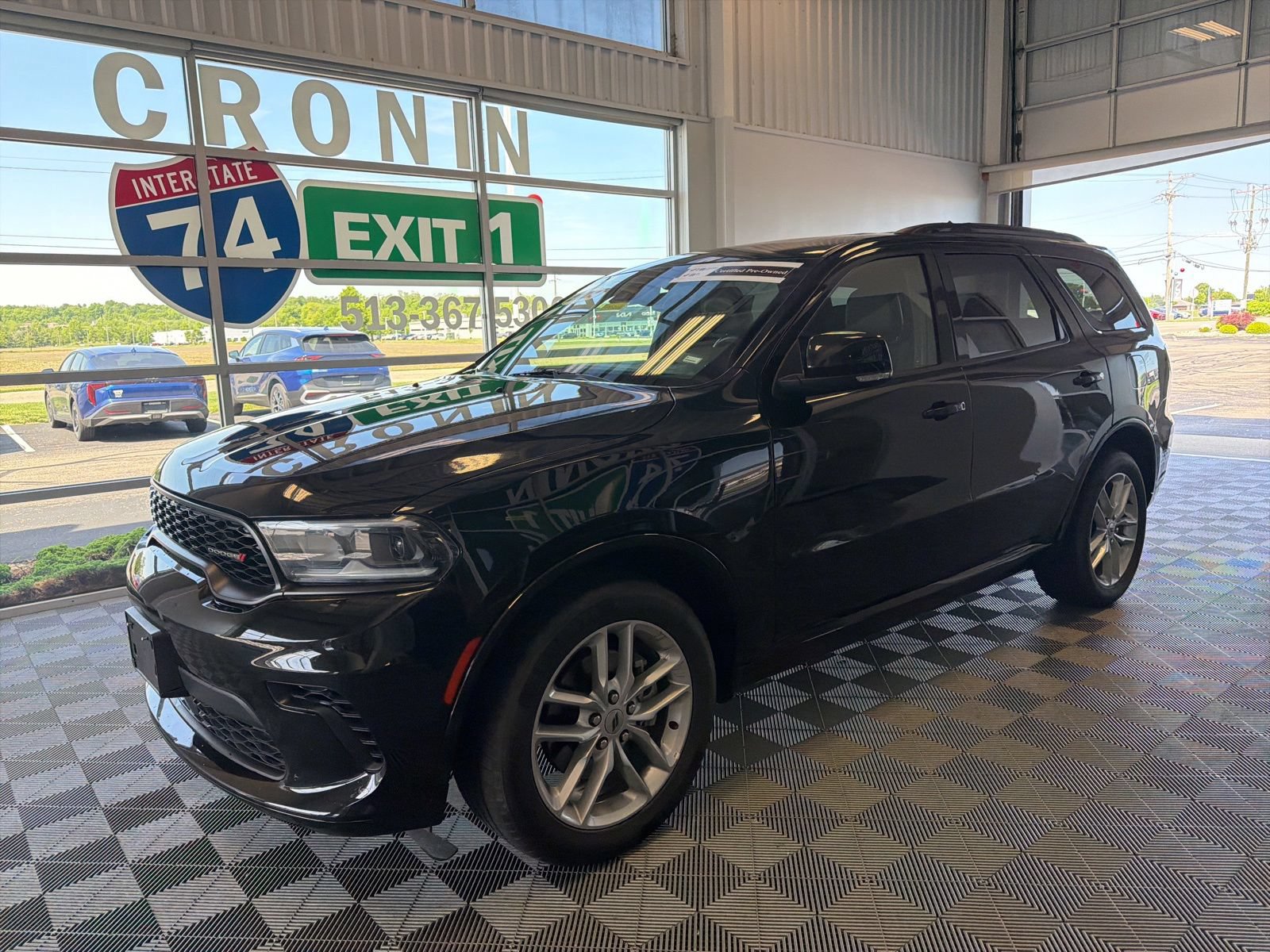 Used 2024 Dodge Durango GT AWD/4WD image 3