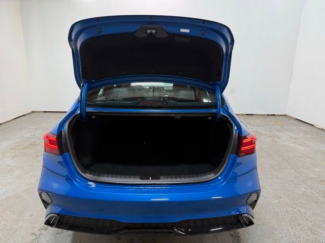 Used 2023 Kia Forte GT-Line w/ GT-Line Premium Package FWD image 9