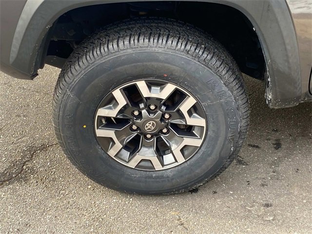 Used 2020 Toyota Tacoma TRD Off-Road w/ Technology Package image 6