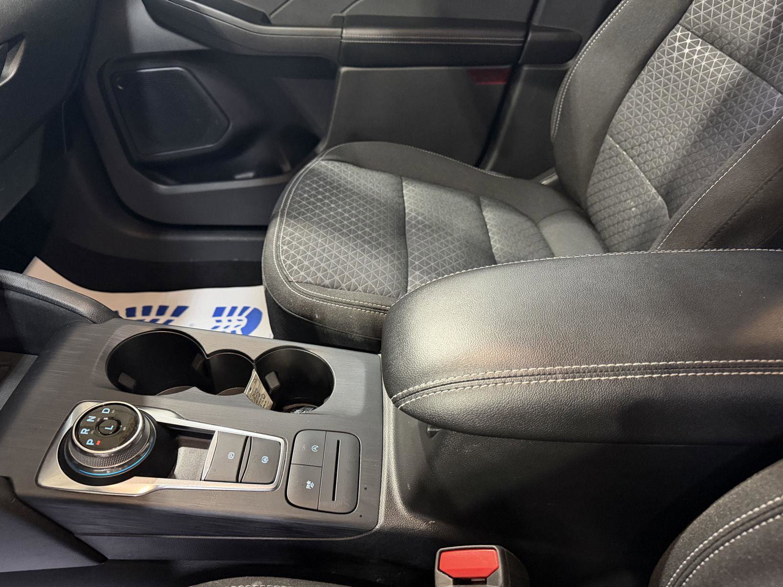 Used 2024 Ford Escape Active image 21