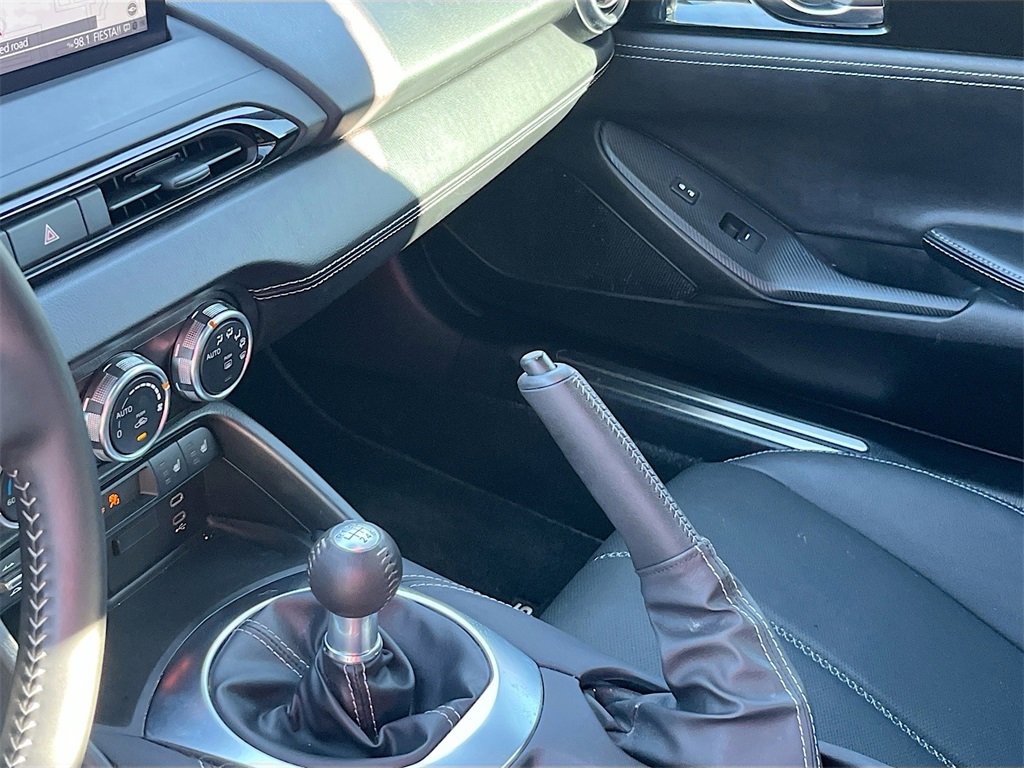Used 2024 MAZDA MX-5 Miata RF Grand Touring image 25