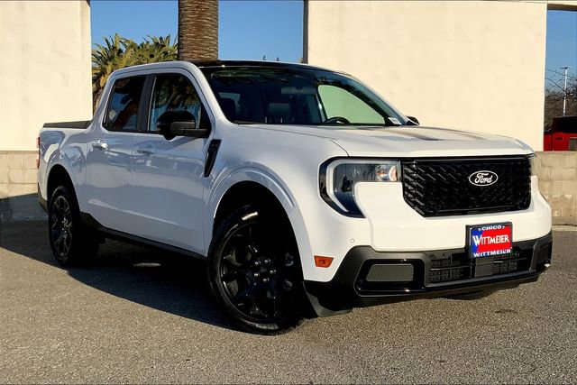 New 2025 Ford Maverick Lariat w/ Black Appearance Package image 2