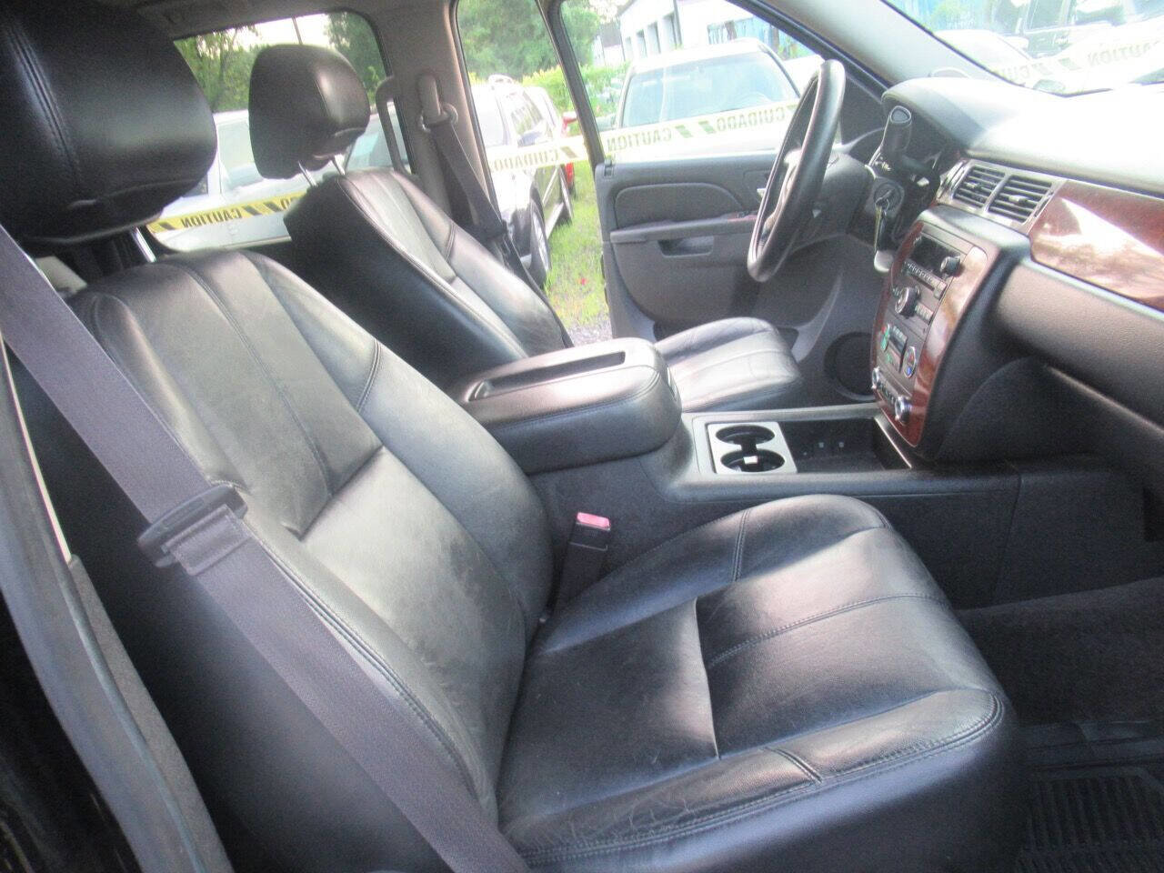 Used 2013 Chevrolet Suburban LT AWD/4WD image 25