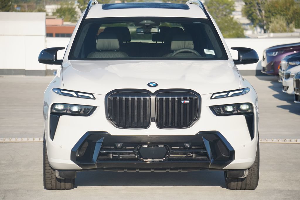 Used 2026 BMW X7 M60i w/ Climate Comfort Package AWD/4WD image 2