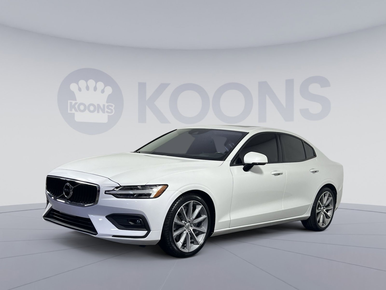Used 2021 Volvo S60 T6 Momentum w/ Protection Package Premier AWD/4WD image 5