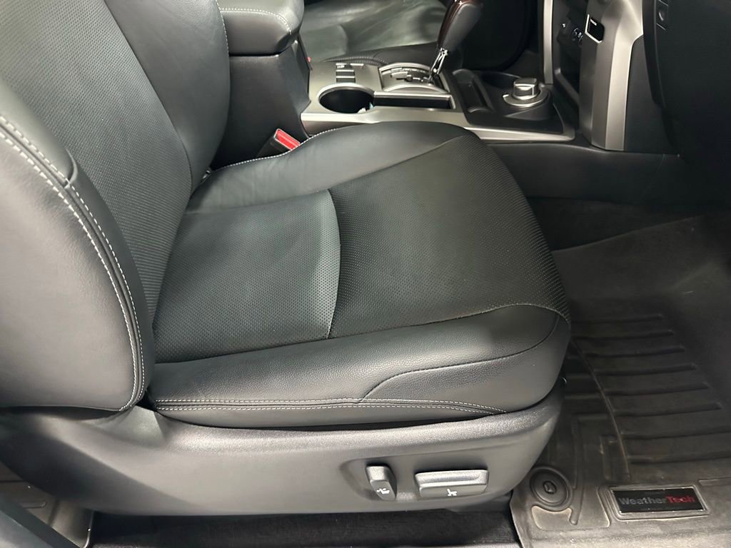 Used 2020 Toyota 4Runner Limited AWD/4WD image 56