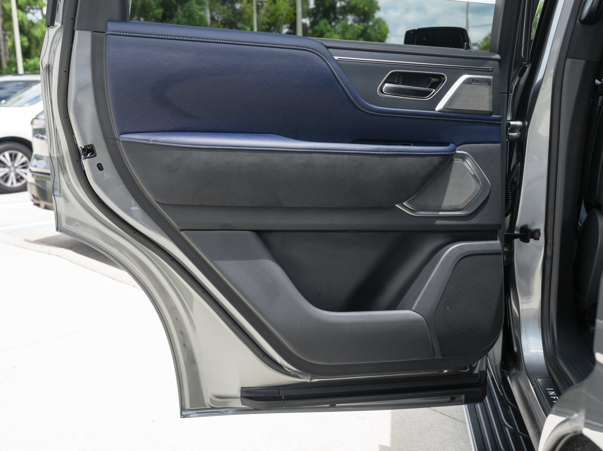 Certified 2026 INFINITI QX80 4WD image 31