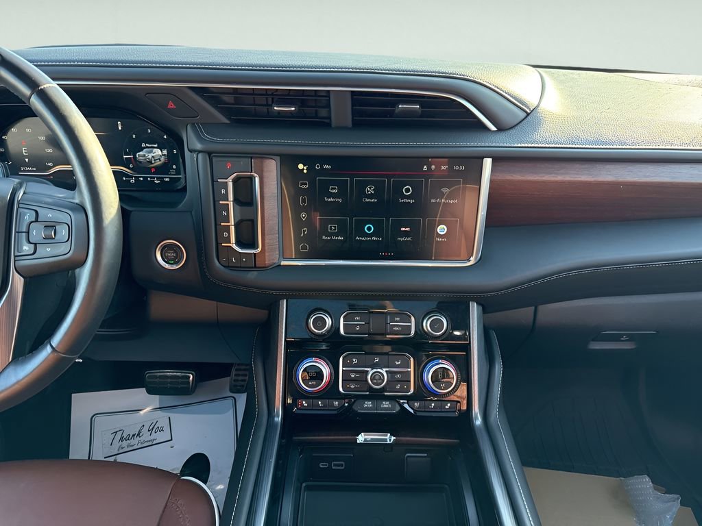 Used 2024 GMC Yukon Denali Ultimate image 16