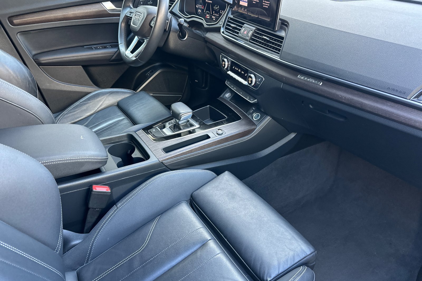 Used 2024 Audi Q5 2.0T Premium Plus AWD/4WD image 18