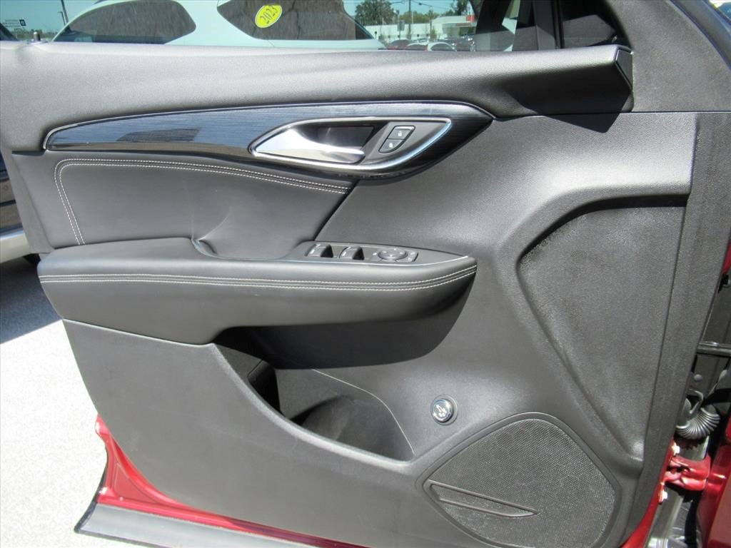 Certified 2023 Buick Envision Preferred FWD image 17