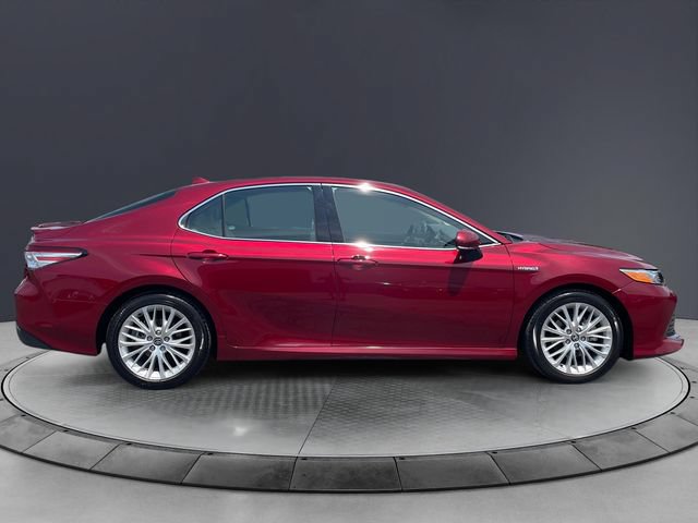 Used 2020 Toyota Camry XLE w/ Sunroof Package FWD image 6