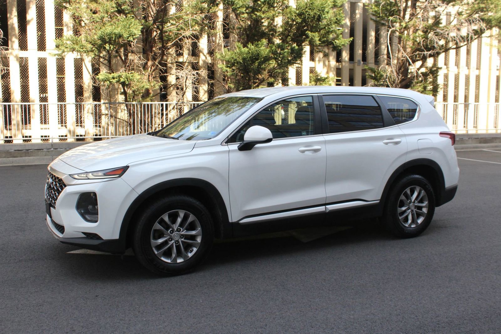 Used 2019 Hyundai Santa Fe SE FWD image 12