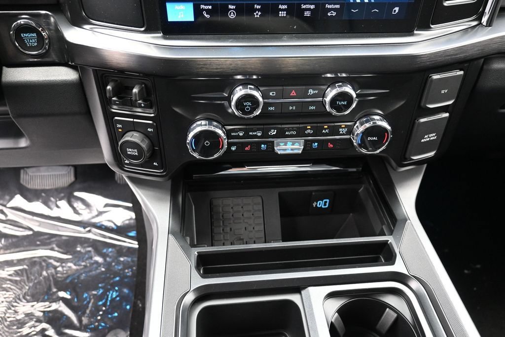 New 2026 Ford F250 Lariat w/ Black Appearance Package AWD/4WD image 32
