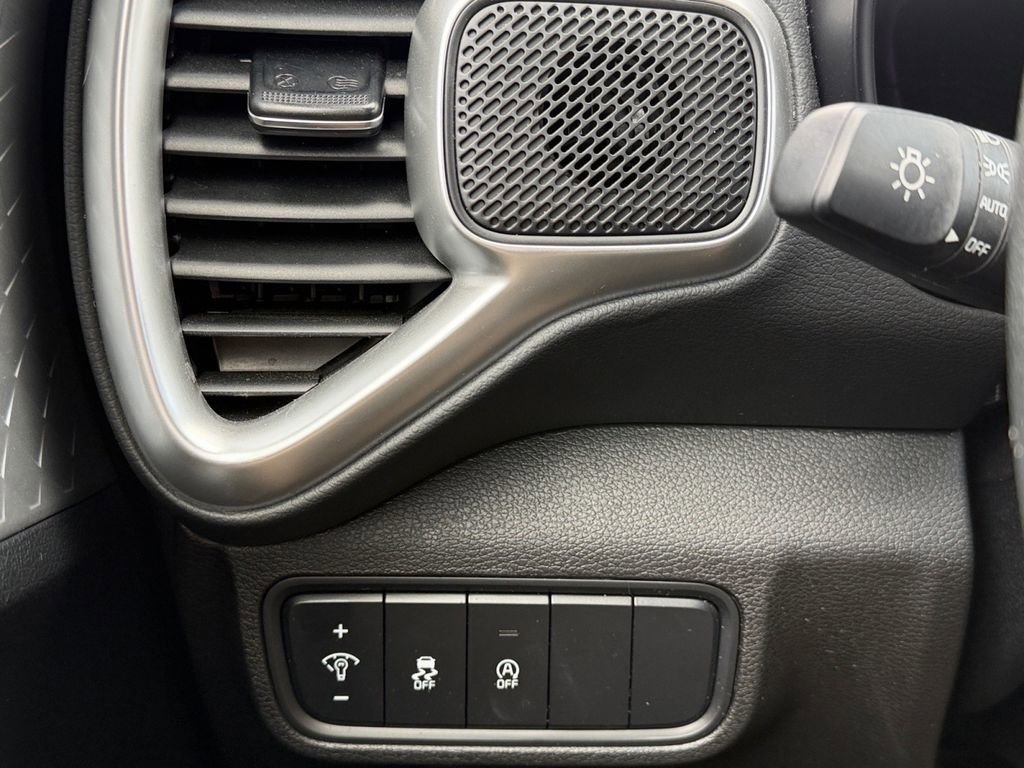 Used 2024 Kia Soul LX w/ Option Group 015 image 20