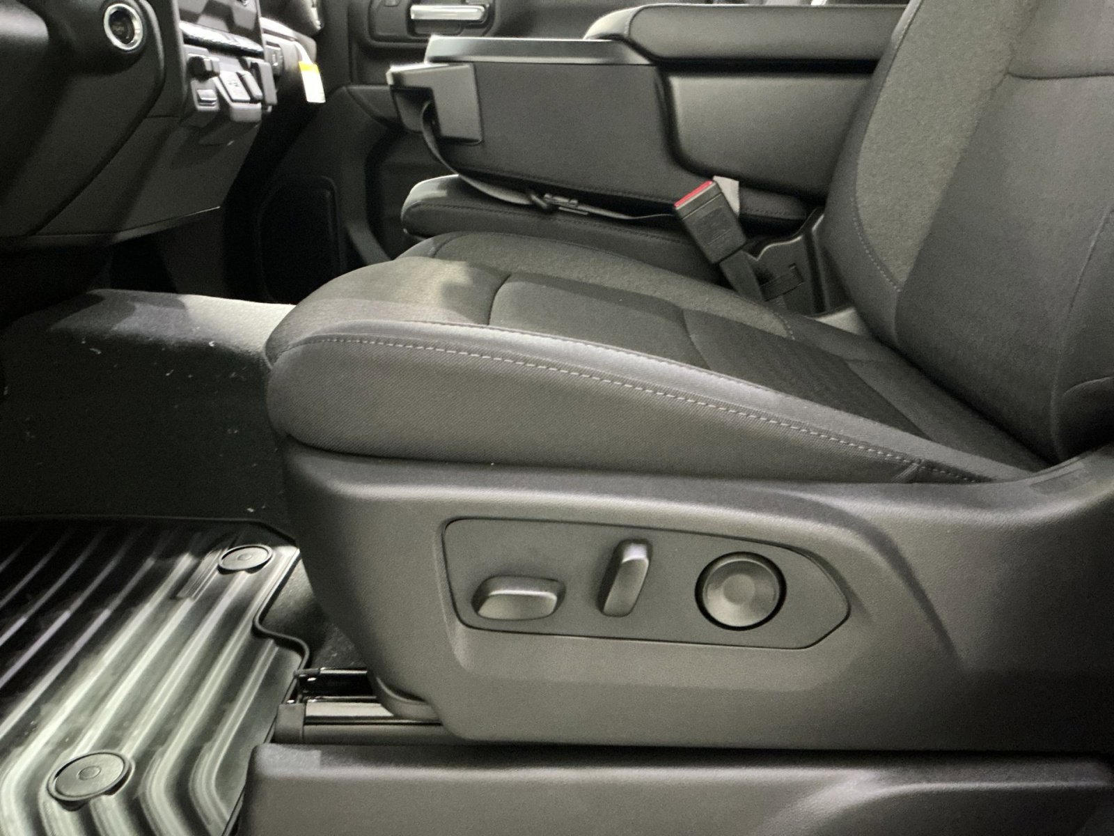 New 2026 Chevrolet Silverado 2500 Custom w/ Custom Value Package image 22